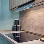 아파트 Boutique - Stylish Living By The Sea