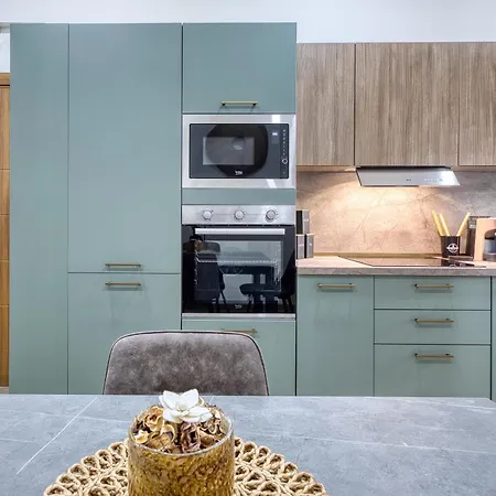 Boutique - Stylish Living By The Sea Апартаменты *