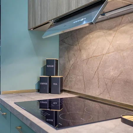 Апартаменты Boutique - Stylish Living By The Sea