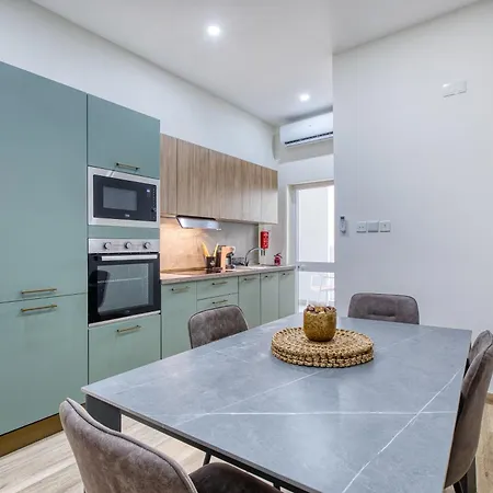 Boutique - Stylish Living By The Sea Апартаменты *